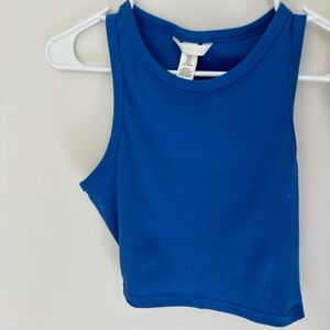 ribbed blue tank top